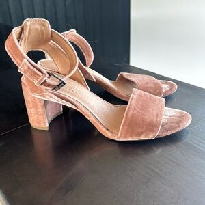 Madewell Pink velvet Sandals_6.5